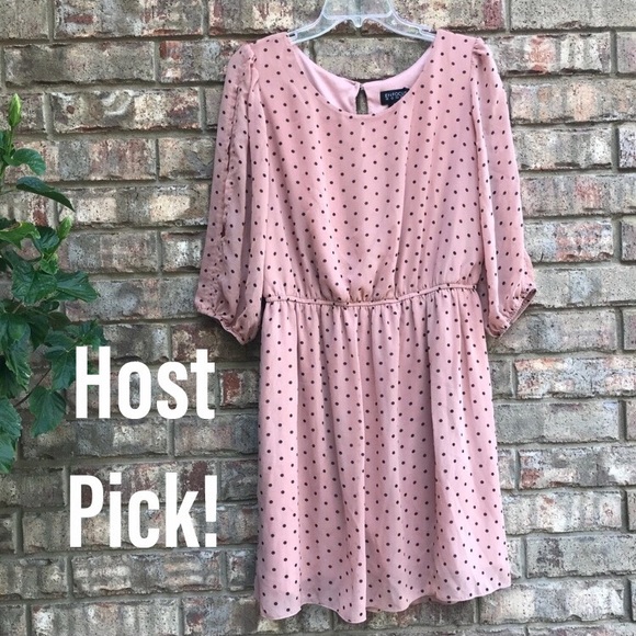 Enfocus Dresses & Skirts - 🎉HP🎉 Enfocus | Blush & Black Slit-Sleeve Dress